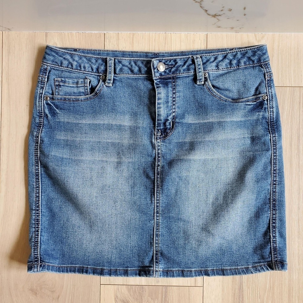 Le Tigre Skirt Womens 8 Blue Denim Stretch Pockets Mini Casual Summer Logo